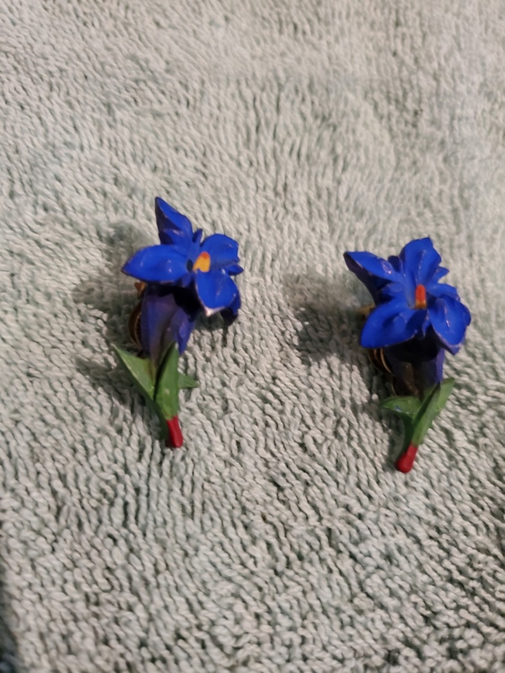 Clip on earrings